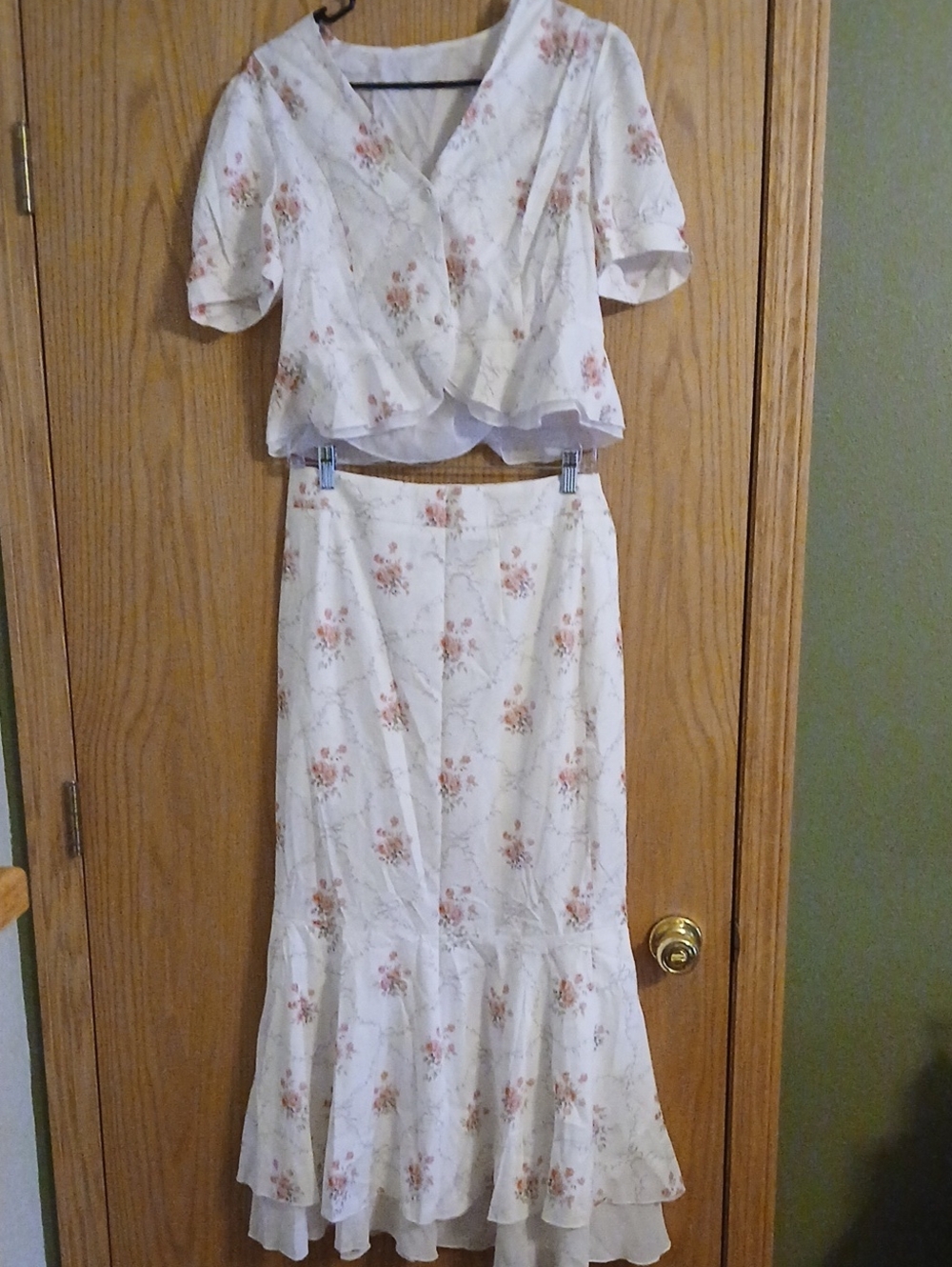 Women’s Floral White Maxi Skirt - Light Pink Rose Print